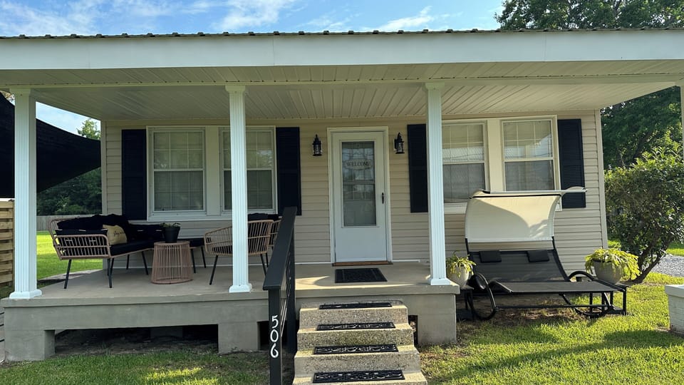 Exterior Front w/ covered porch