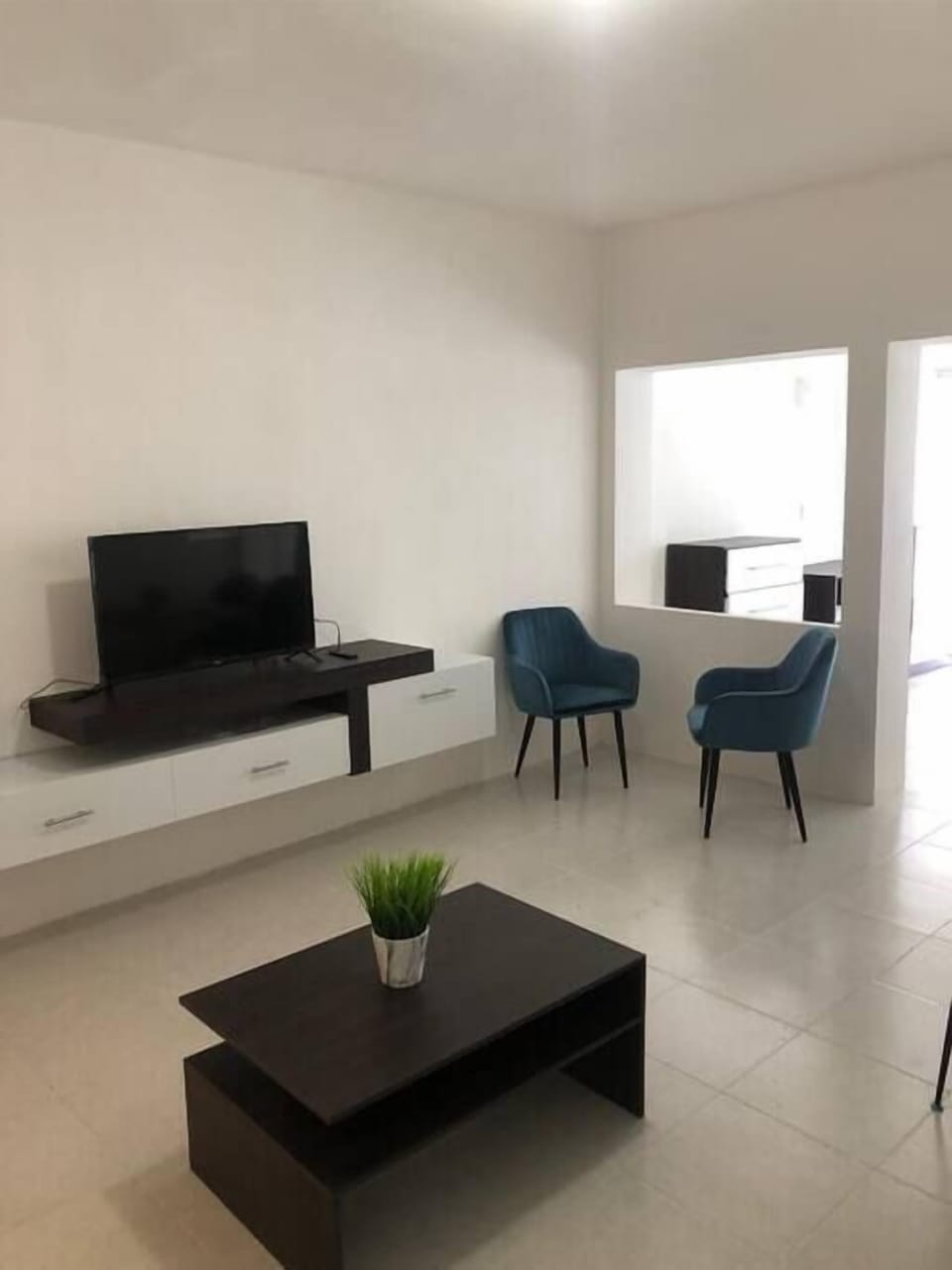 06e7f373-0b8a-40dc-8cc9-a8255f953b5d