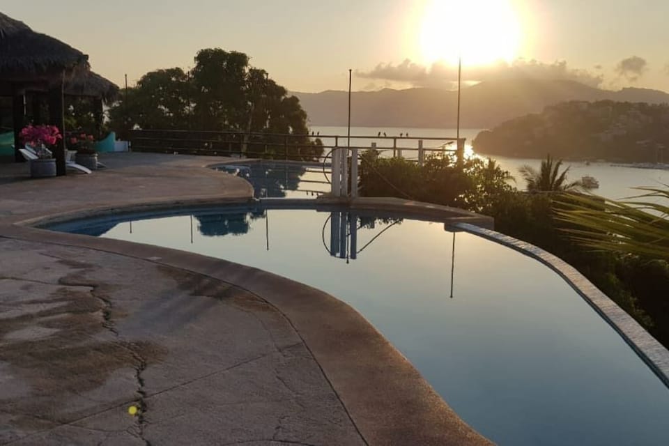 e0b02035-a8ba-4b05-8045-f258cb1c3748