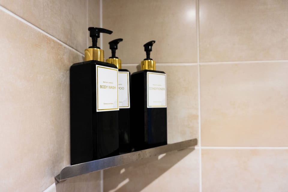 Bathroom amenities