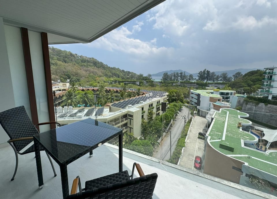Unique sea view studio with private terrace & pool (12177)
