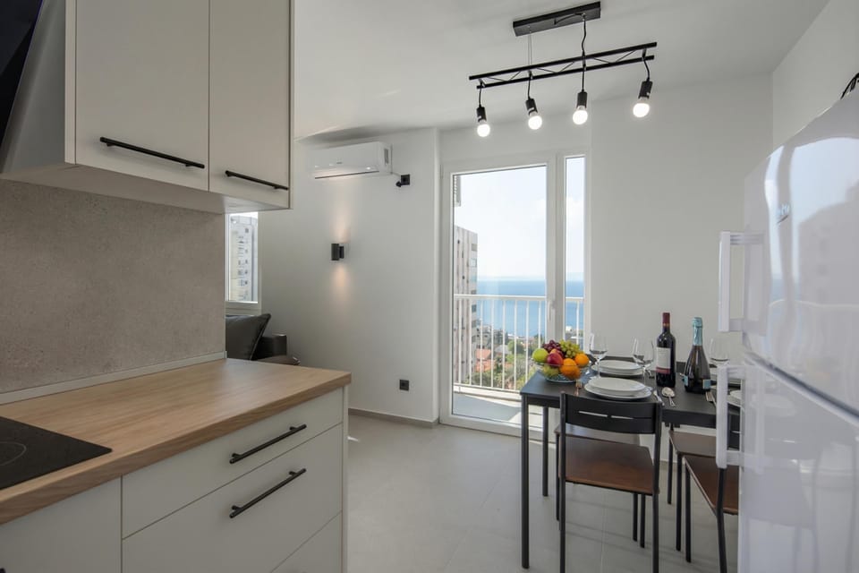 Kitchen and dining area