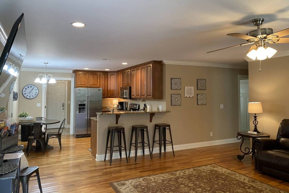 Open concept living area in "Tennessee Delight 4" to enjoy time together with family or friends