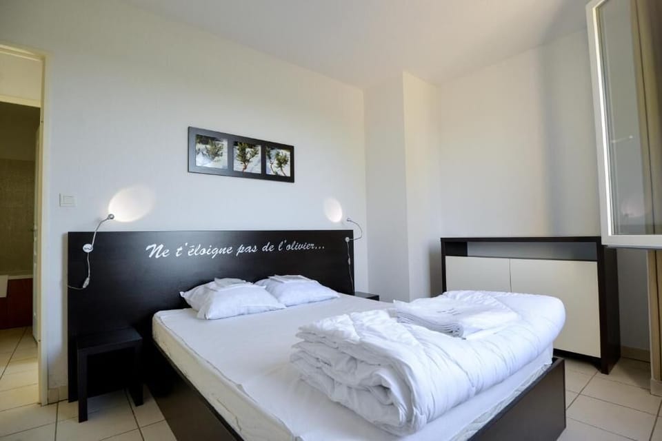 Bedroom with 1 Double bed