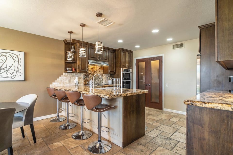 kitchen bar