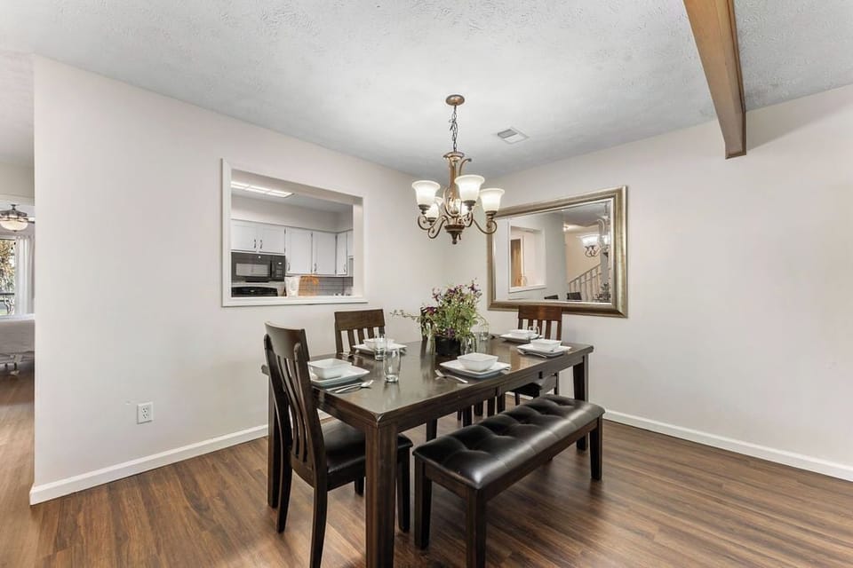 Dining Seating for 6