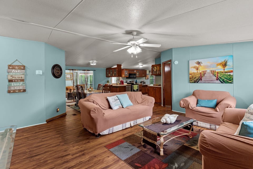 Open flow to the rest of the home!