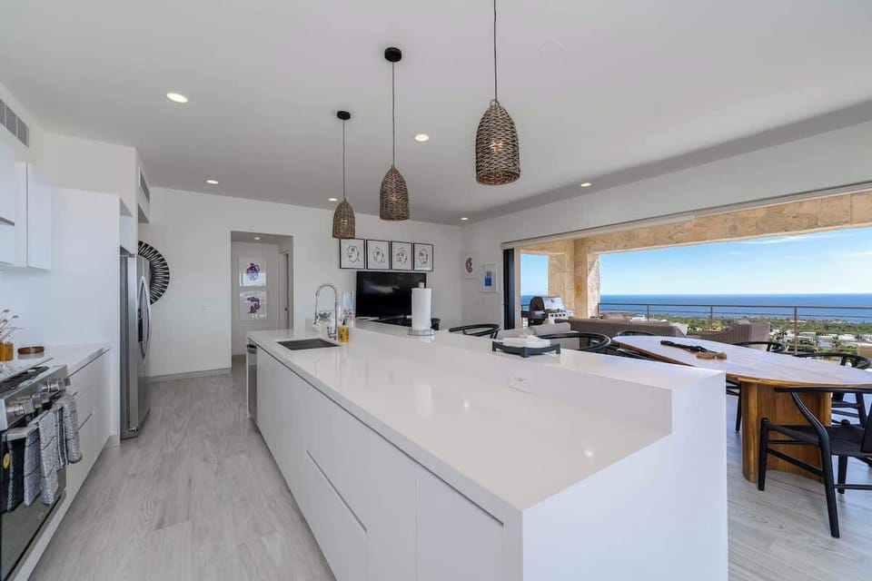 Mornings start easier at this counter.