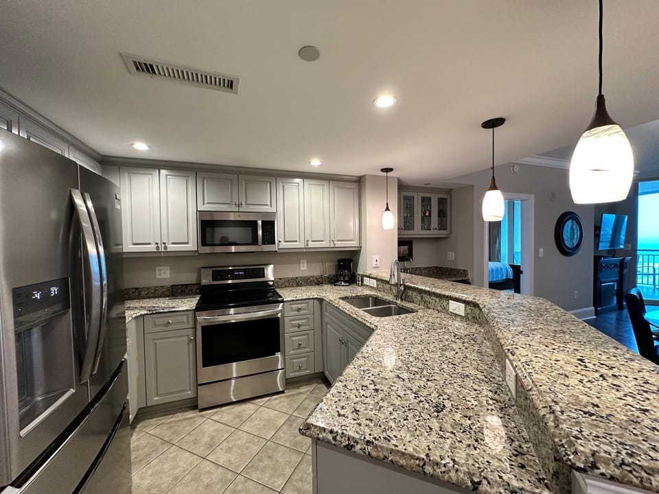 Fully equipped kitchen