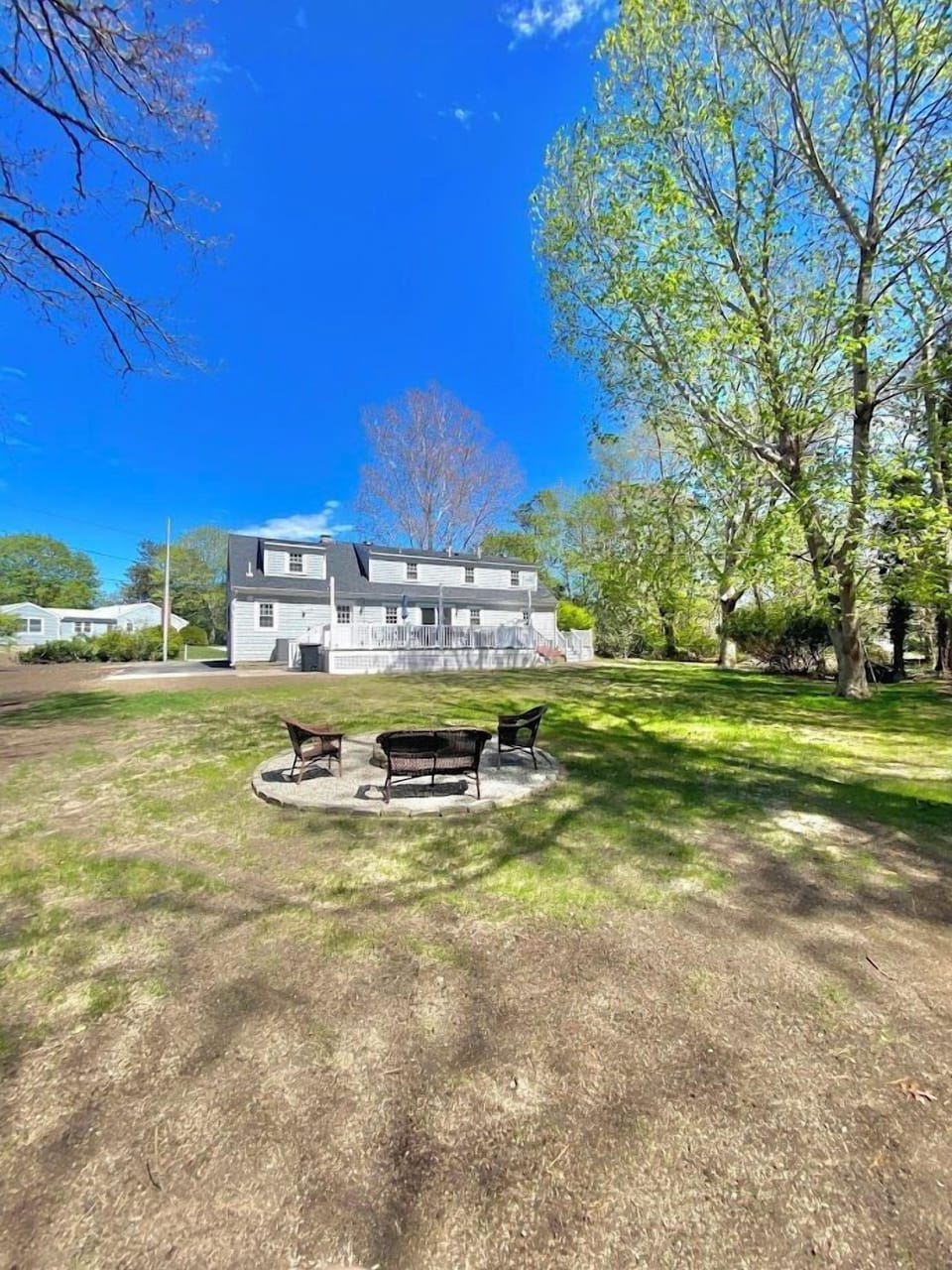 Backyard/Fire Pit