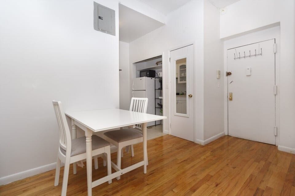 1-MainRoom(9)
