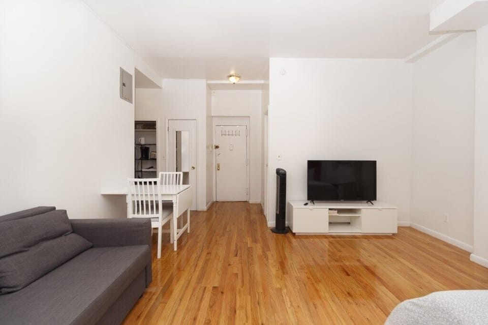 1-MainRoom(4)