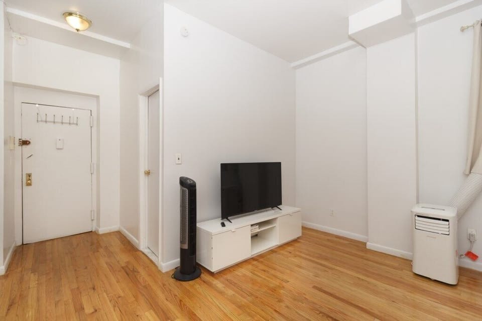 1-MainRoom(7)