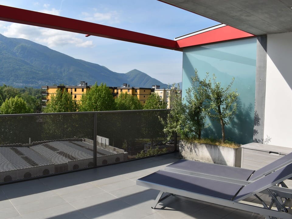 Sky, Building, Table, Window, Outdoor Furniture, Urban Design, Wood, Shade, Condominium, House