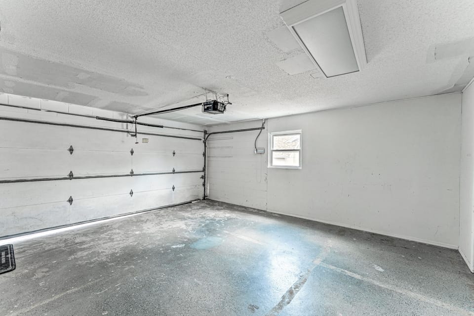 Parking | Garage (1 Vehicle)