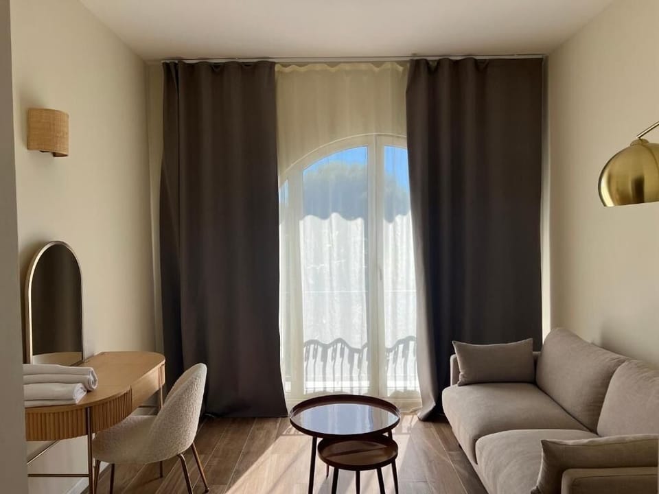 Living Room. Interior and views may vary based on location and availability.