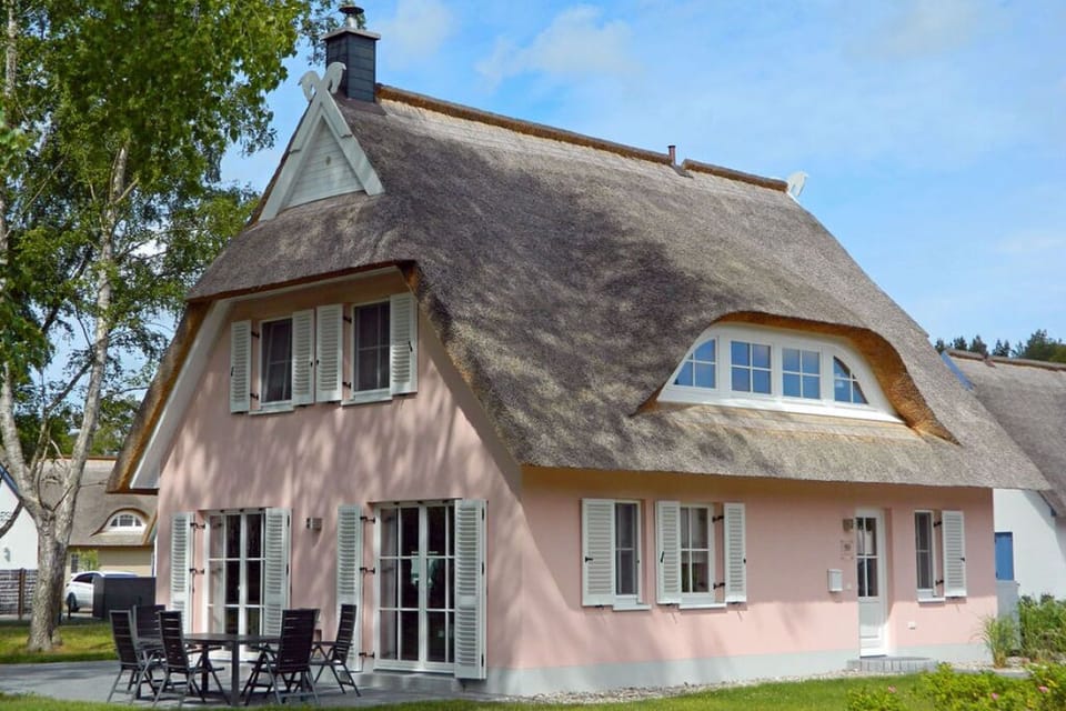 Holiday Home Exterior [summer]
