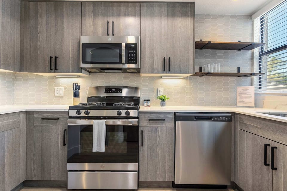 Fully equipped kitchen