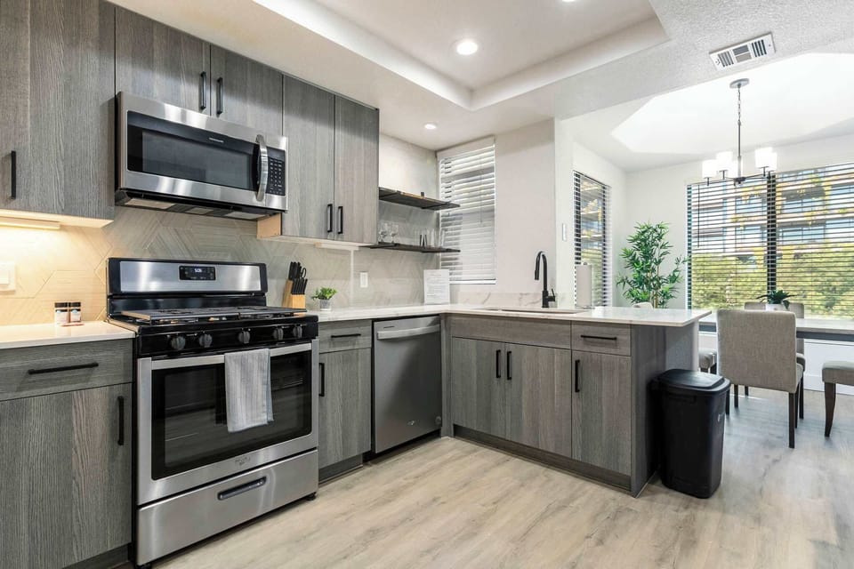 Fully equipped kitchen