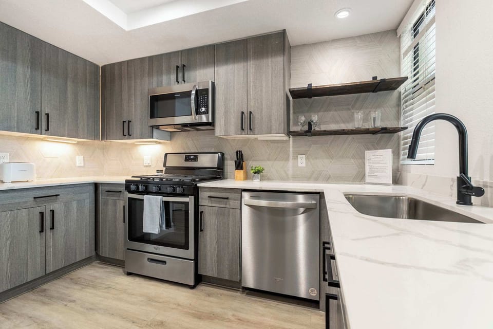 Fully equipped kitchen