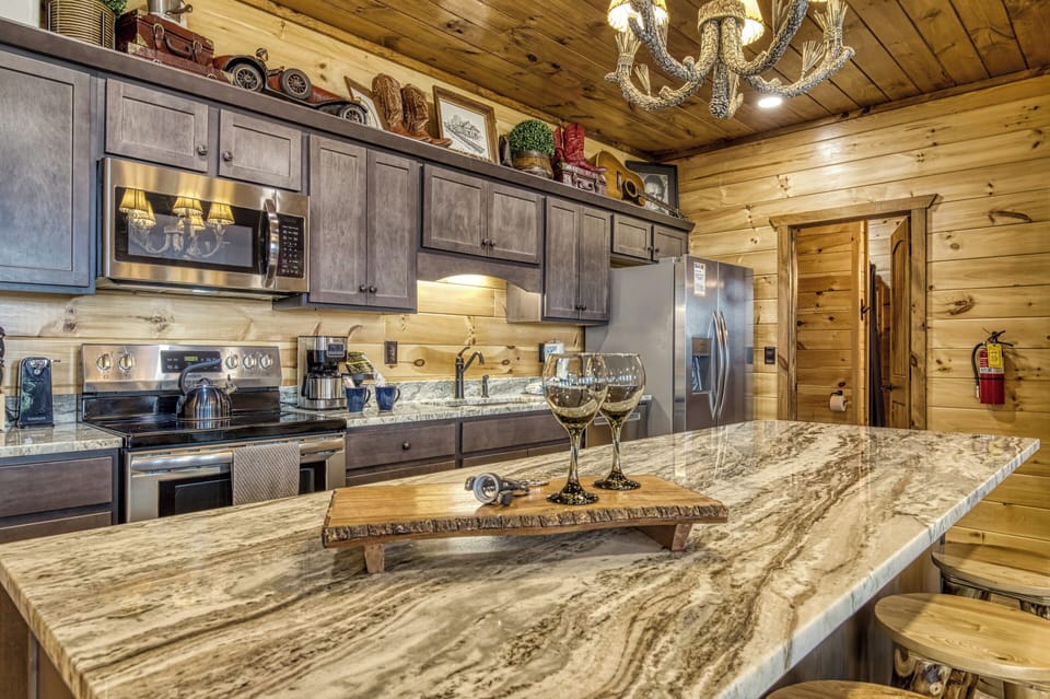 Smoky Mountain Cabin with a View "Mountown Moments Vista" - Kitchen island and fully furnished kitchen