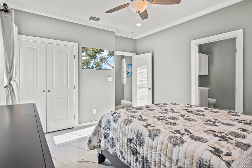 Wake up to coastal charm in this relaxing, light-filled retreat.”