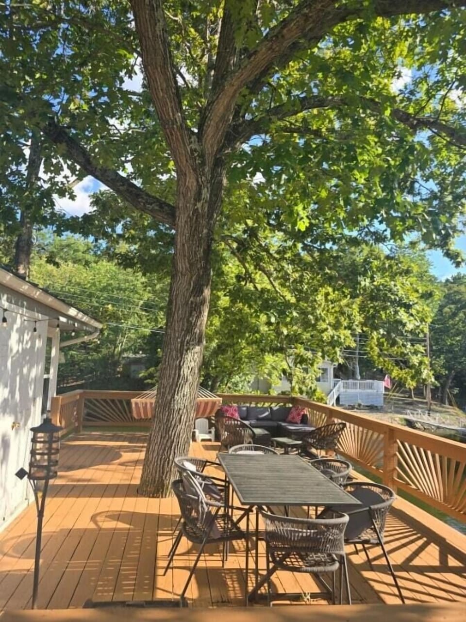 Granary‑house‑lakefront‑deck‑dining‑lounge