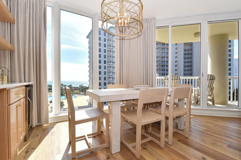 Silver Shells St. Lucia 601 - Dining Area