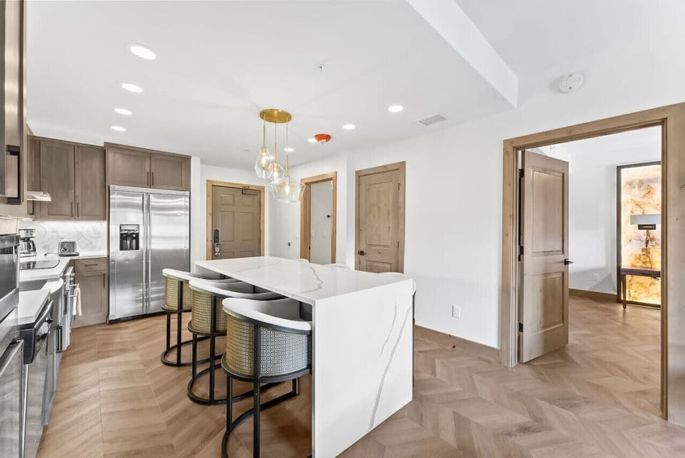 Breakfast Bar