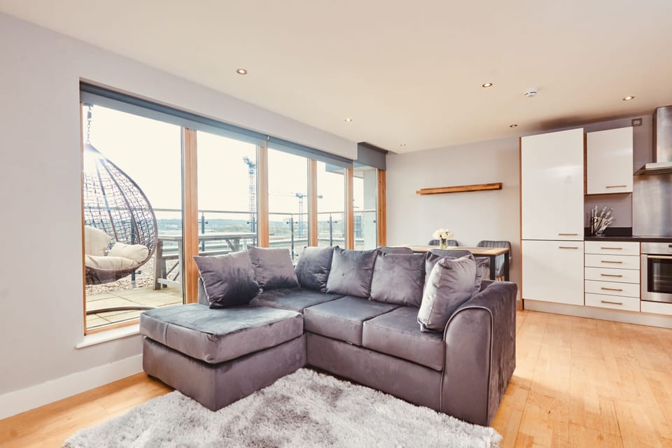 Living Room / Lounge