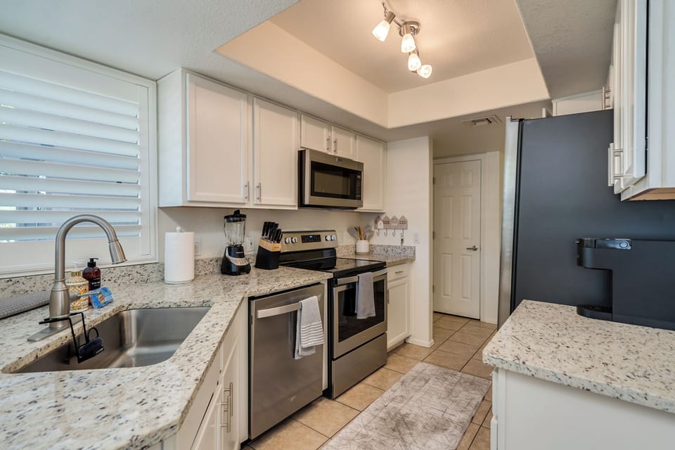 Kitchen all stainless steal appliances