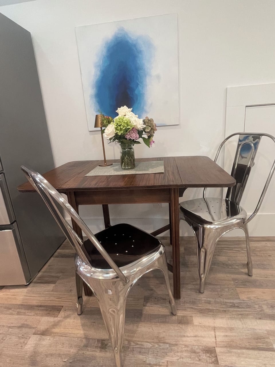 Dining for two and work from home with Fast WiFi. 
