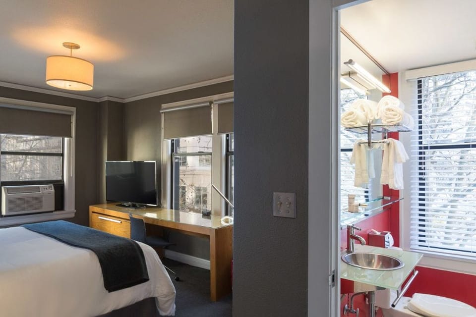 Wake up refreshed in a room that blends comfort with chic decor