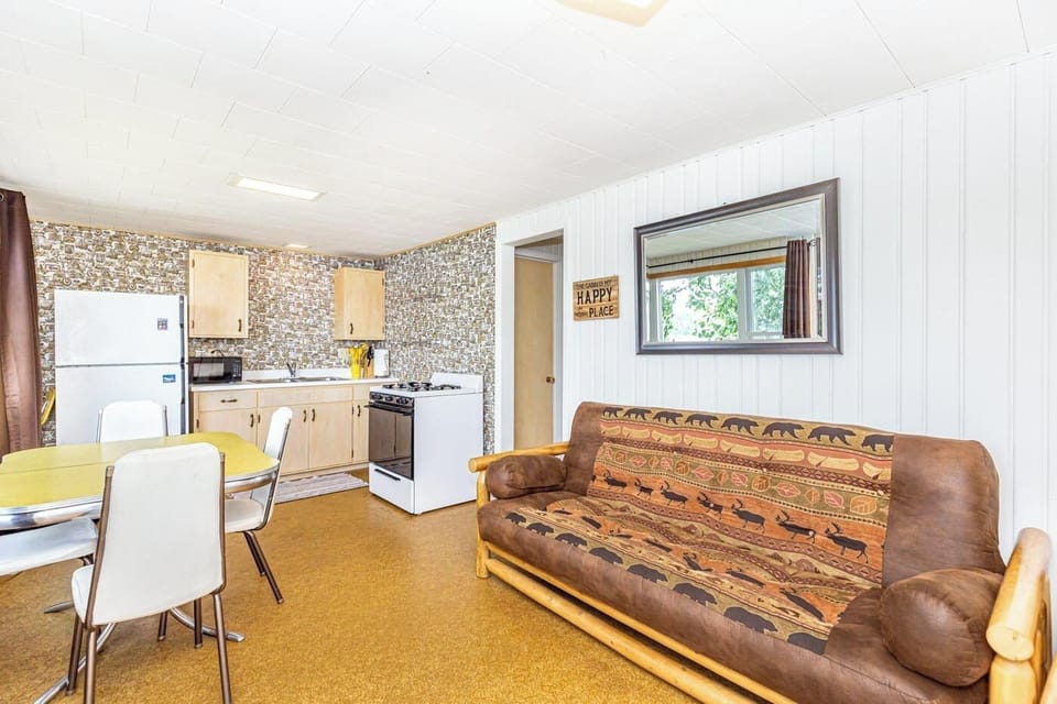 Cabin 2 (31)