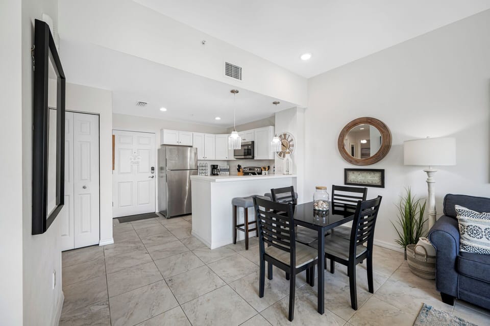 Dining area off the kitchen with additional breakfast bar seating