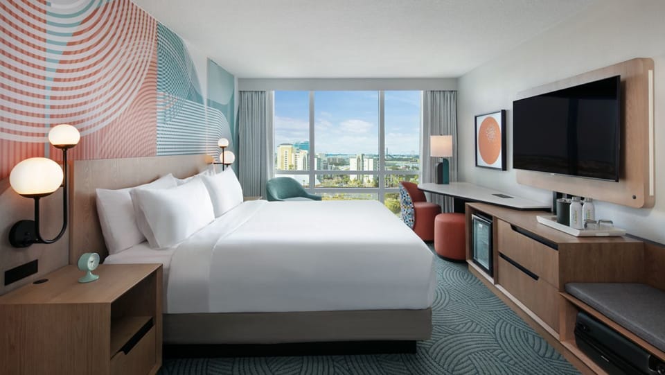 1 King bed. Exact design will be assigned upon arrival