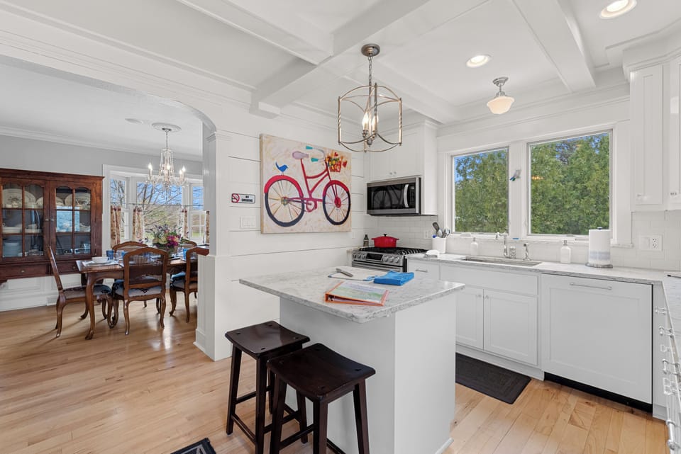 Bright & inviting kitchen.