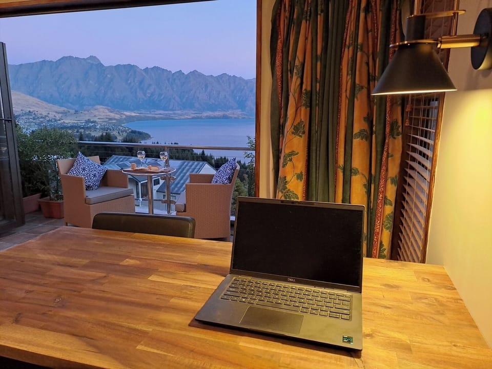 Work space with fiber internet 