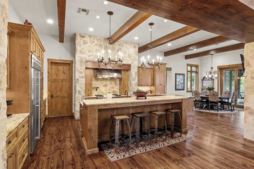 Full Kitchen