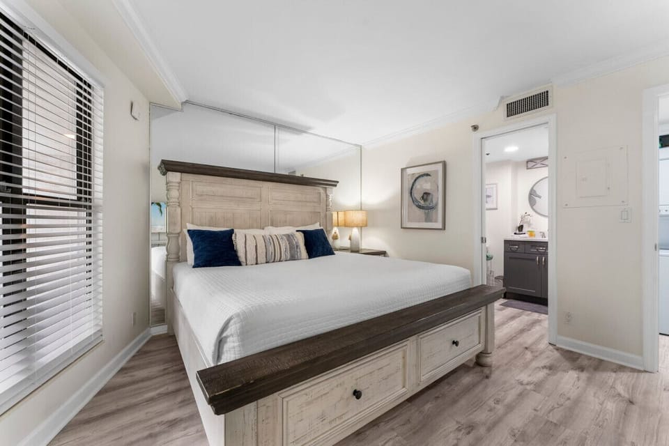 Master Bedroom - King