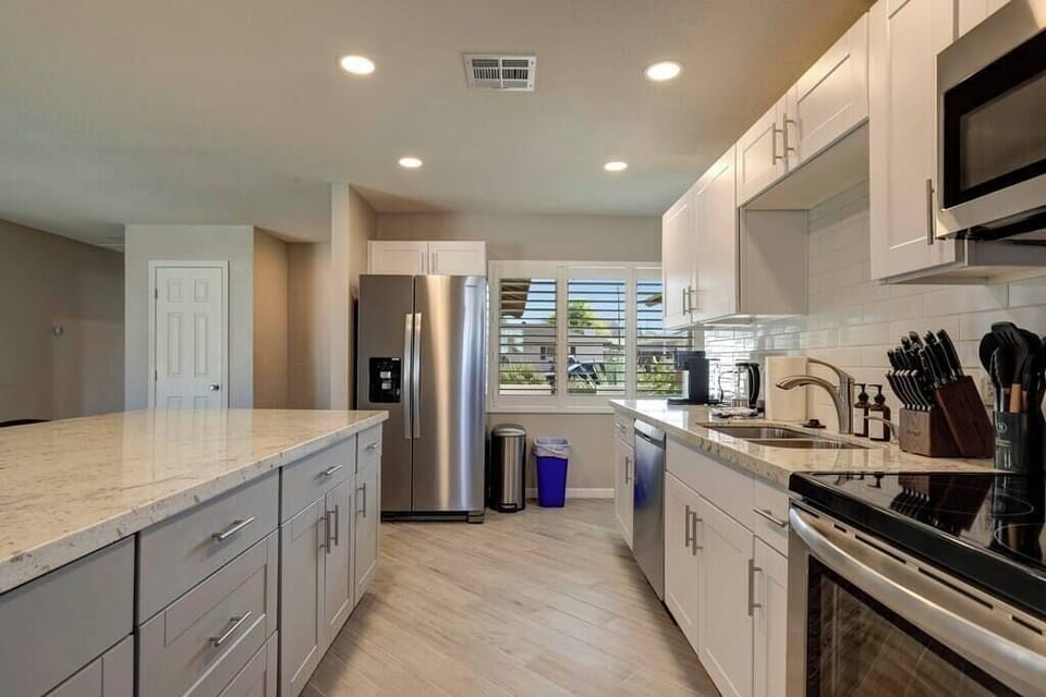 Create unforgettable memories and meals in this beautiful space.