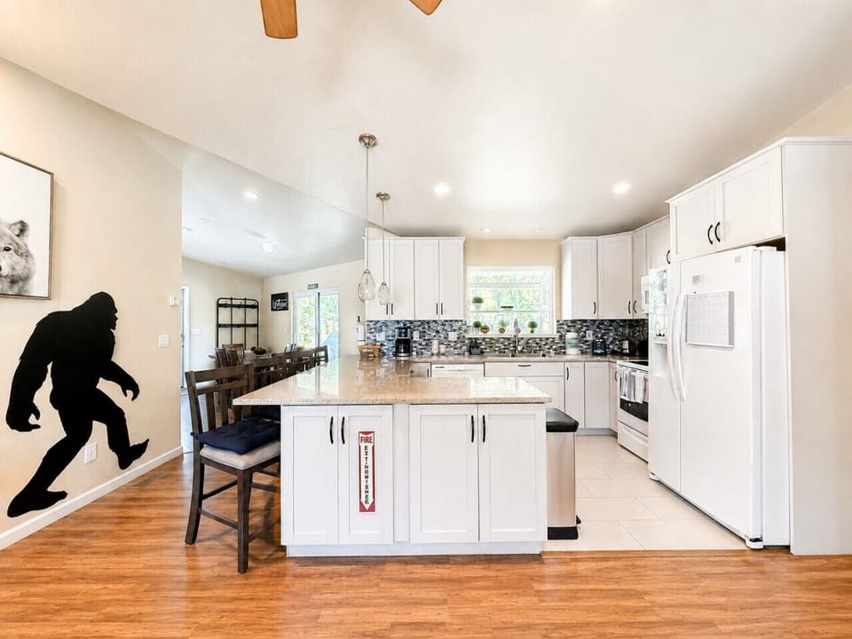 Big Foot`s Kitchen