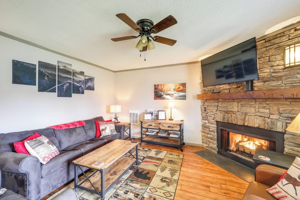 Beech Mountain Vacation Rental | 2BR | 2BA | 4 Steps Required | 1,048 Sq Ft