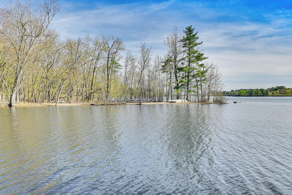 Shared Beach & Lake Access