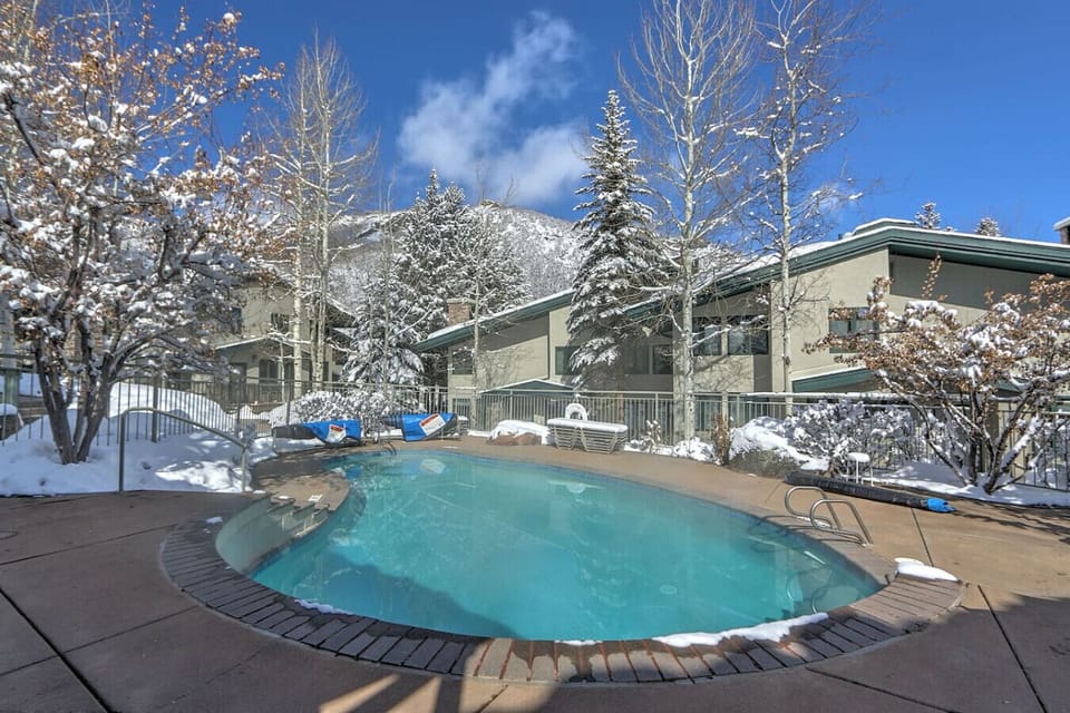 Heated pool for complex