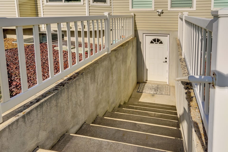 Apartment Entry