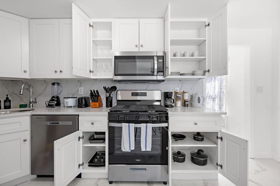 Fully loaded kitchen