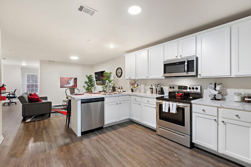 Fully loaded kitchen