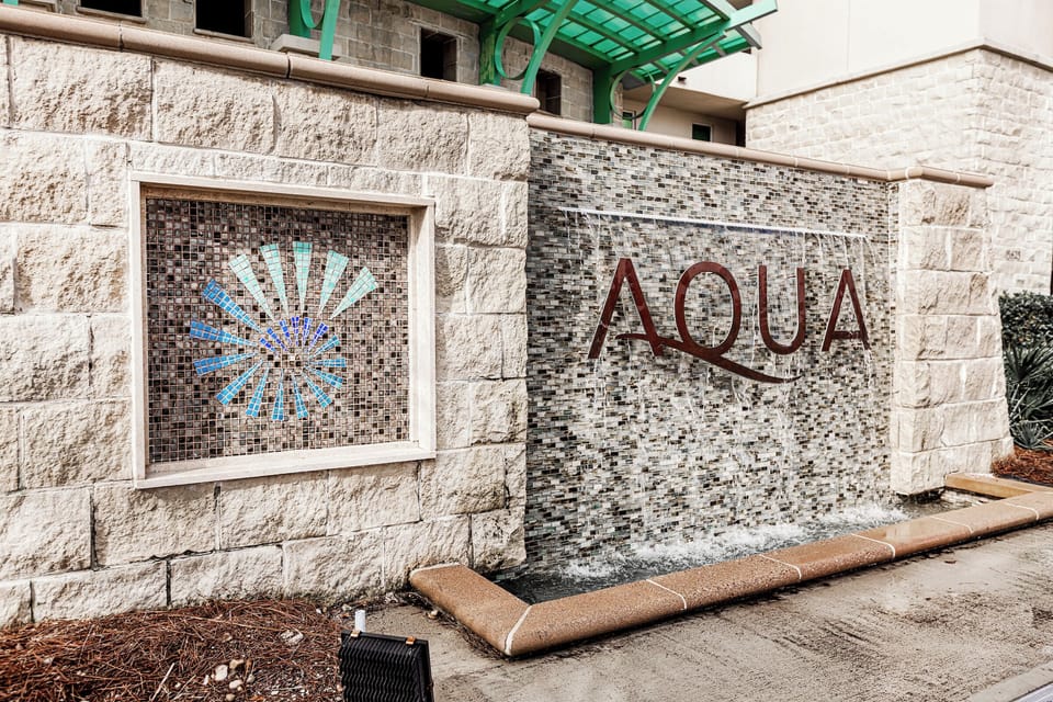 Aqua!