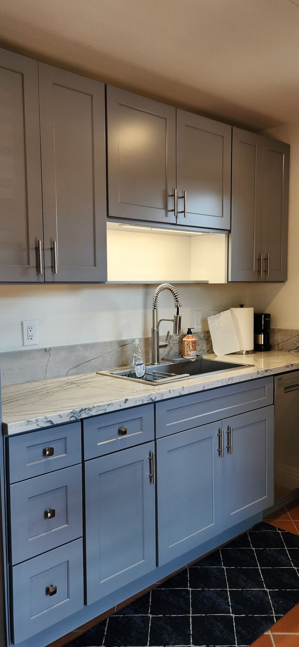 New kitchen cabinets